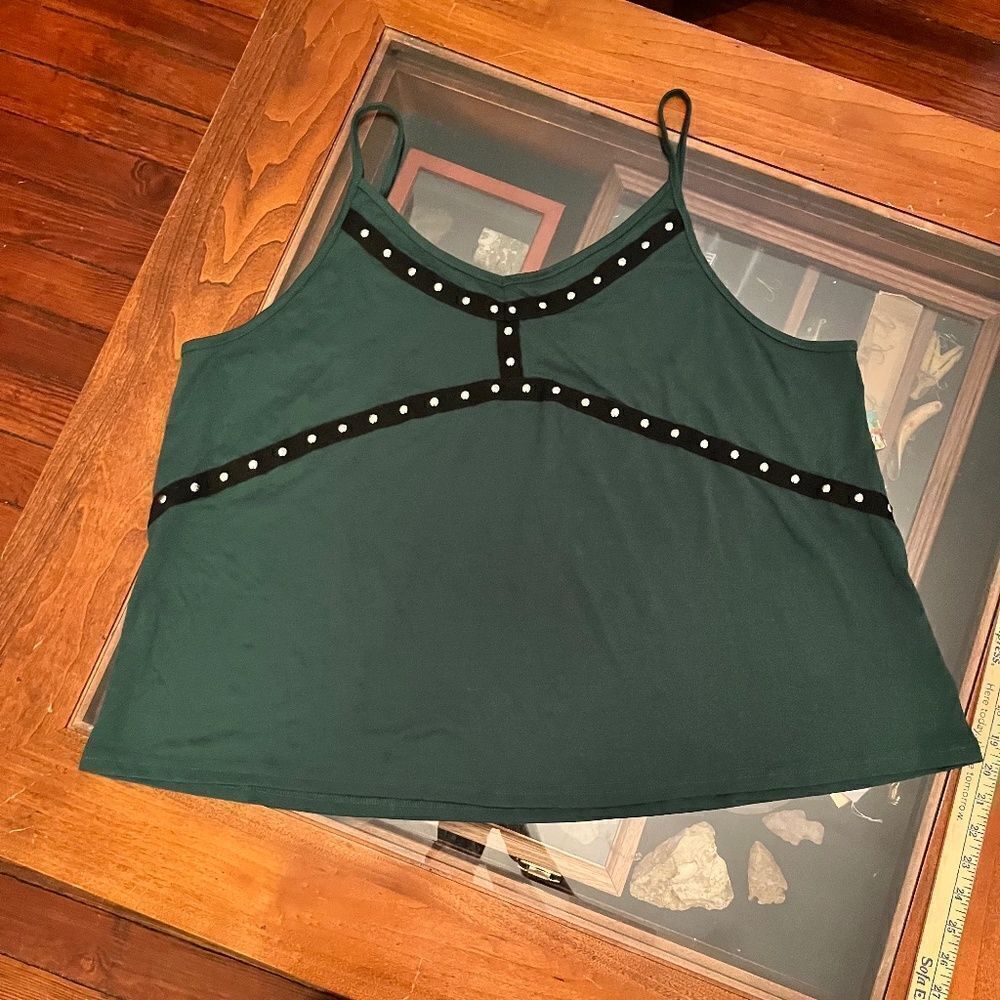 Shein Curve 4XL Green Tank Top Silver Studs Black